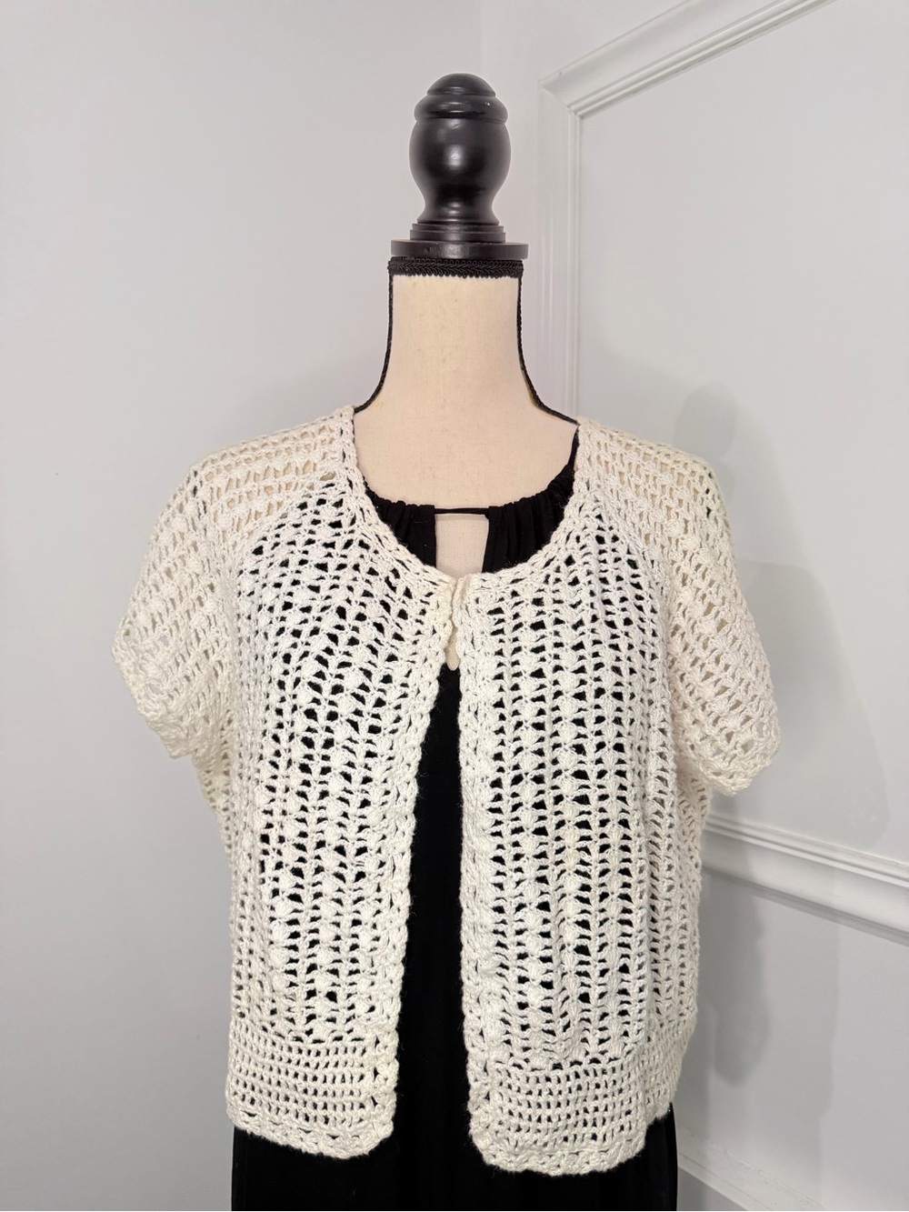 Kim Rogers Cream Crochet Short-Sleeve Cardigan